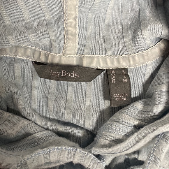 Anybody hoodie sweater small - Picture 3 of 3